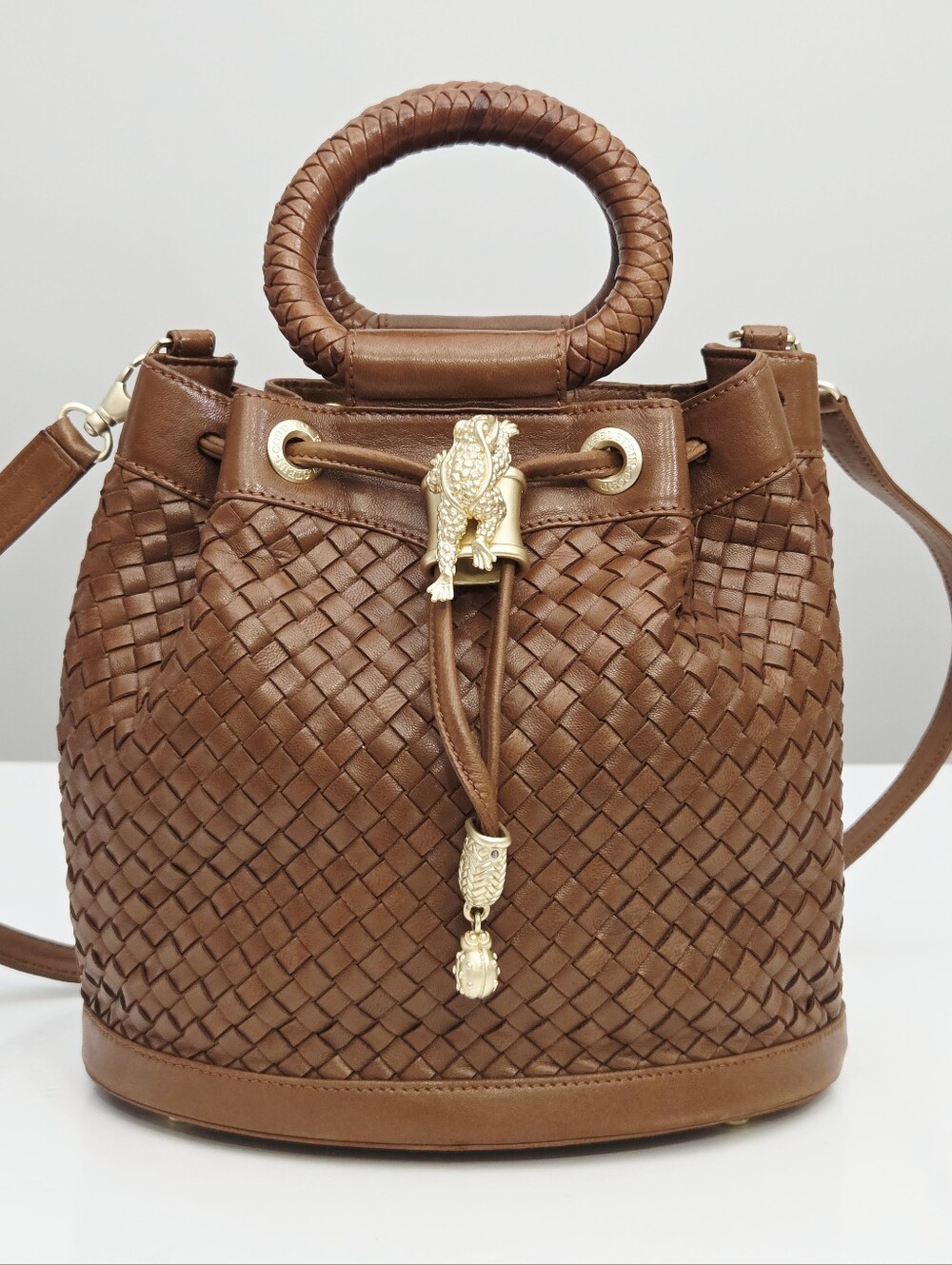 EXCELLENT BARRY KIESELSTEIN CORD WOVEN LEATHER TREE FROG DRAWSTRING BUCKET BAG